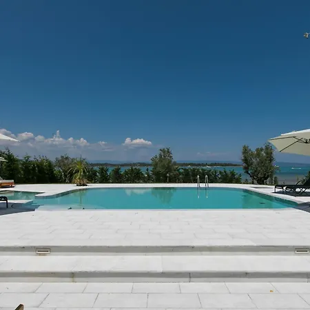 Villa Chrisa Vourvourou