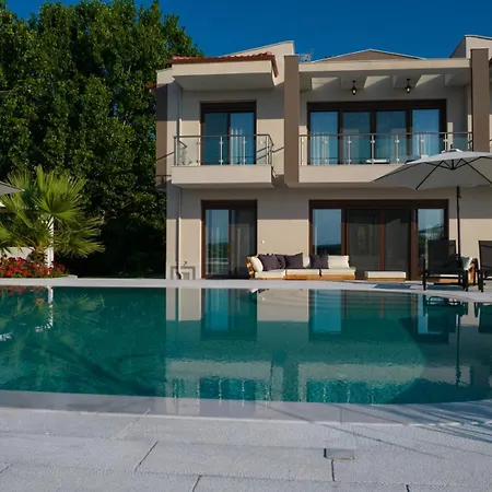 Villa Chrisa Vourvourou