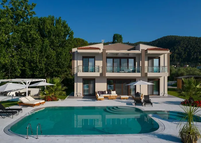 Chrisa 빌라 보우르보우로우