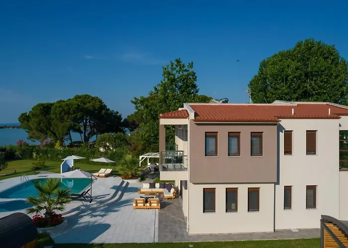 Chrisa 보우르보우로우